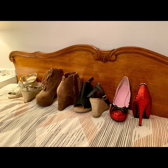 Lot of 4 pair of shoes - Picture 3 of 3